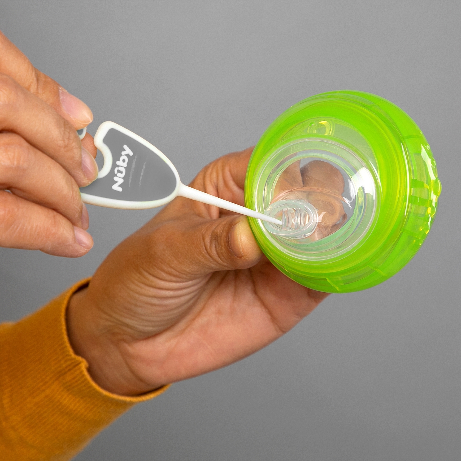 Nuby Australia. Bottle & Cup Cleaning Brush Set